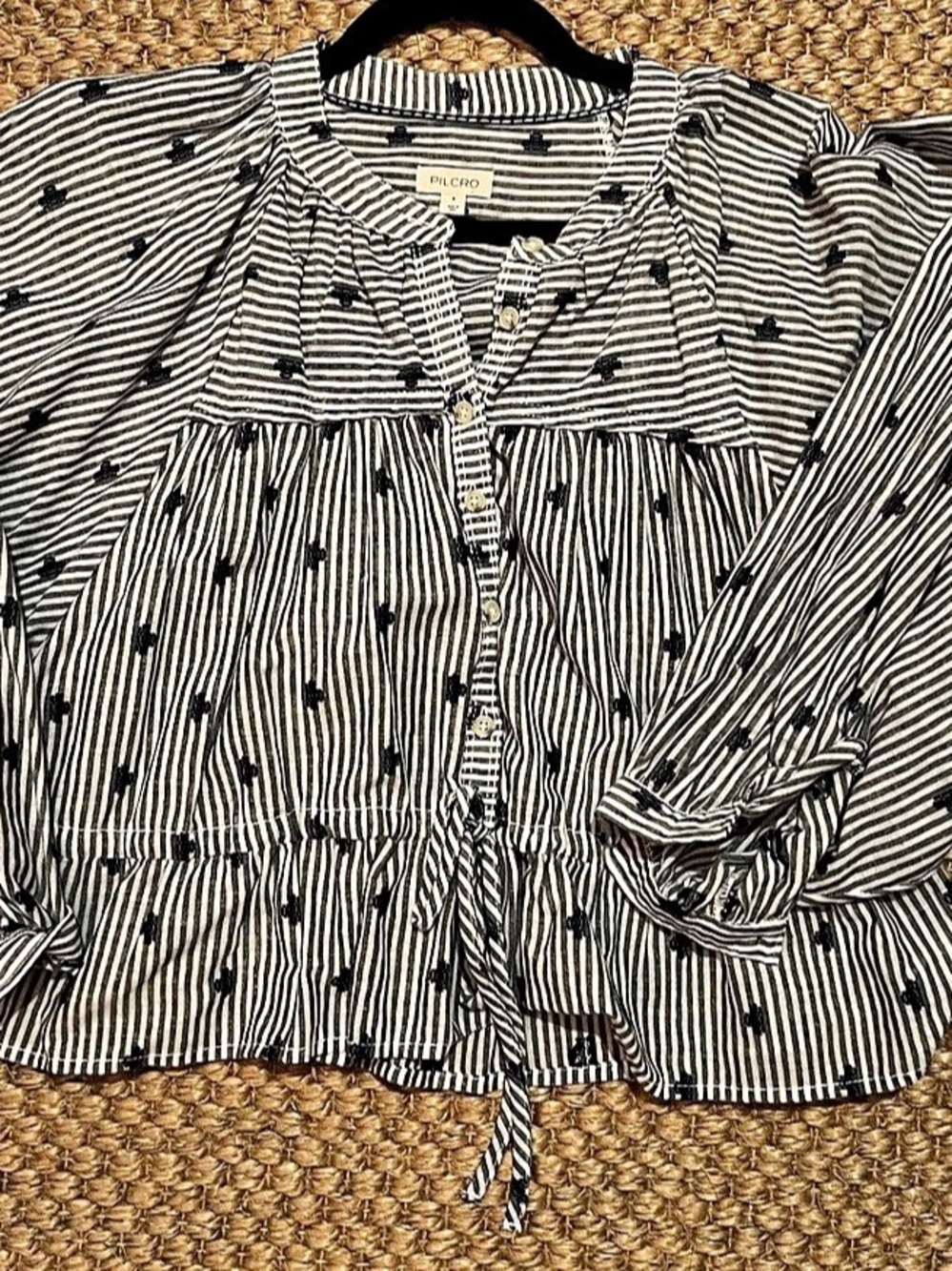 Pilcro Striped Blouse in Navy & White Size Small Like New